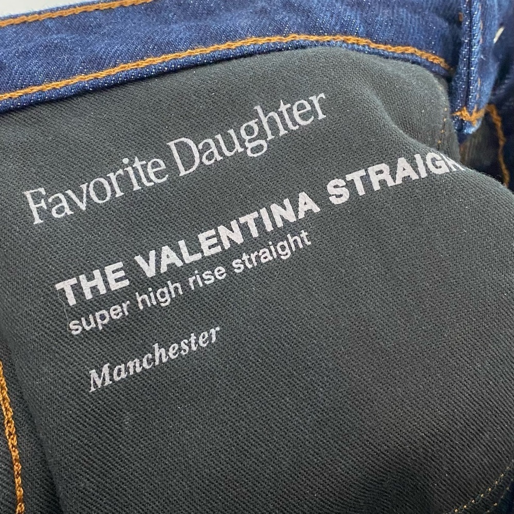 Favorite Daughter Valentina Straight High Rise Blue Jeans in Manchester - Picture 4 of 4